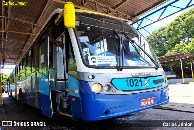 Metrobus 1021 na cidade de Goiânia, Goiás, Brasil, por Carlos Júnior. ID da foto: 11964757.