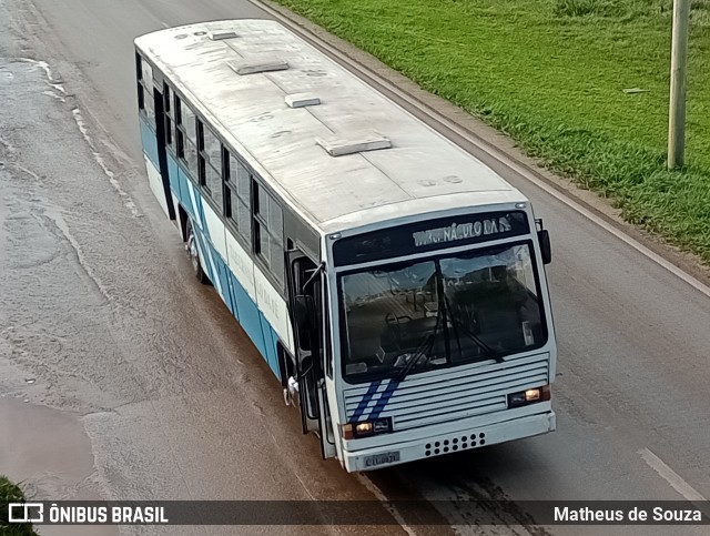 Ônibus Particulares 0871 na cidade de Luziânia, Goiás, Brasil, por Matheus de Souza. ID da foto: 11969024.