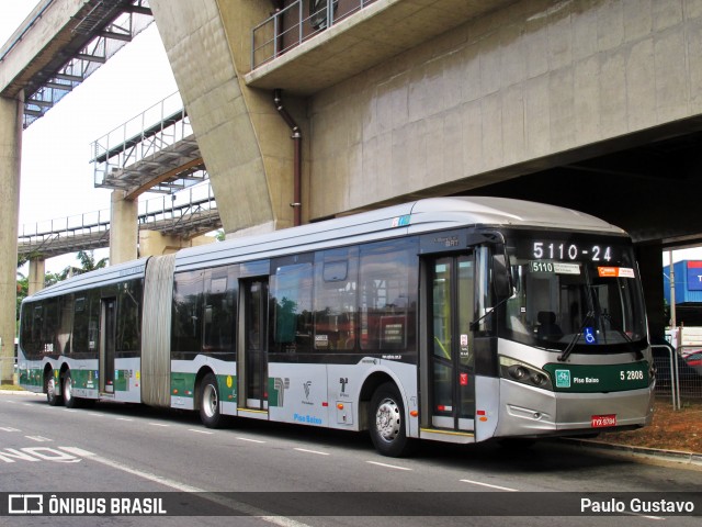 Via Sudeste Transportes S.A. 5 2808 na cidade de São Paulo, São Paulo, Brasil, por Paulo Gustavo. ID da foto: 11970514.