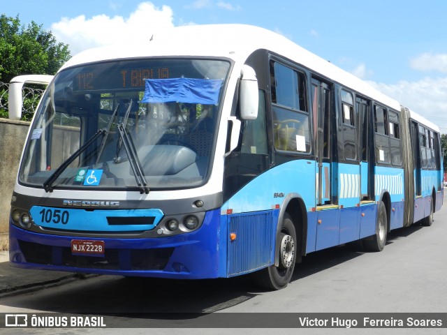 Metrobus 1050 na cidade de Trindade, Goiás, Brasil, por Victor Hugo  Ferreira Soares. ID da foto: 11969575.