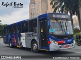Empresa de Transportes e Turismo Carapicuiba 24.502 na cidade de Barueri, São Paulo, Brasil, por Rafael Henrique de Pinho Brito. ID da foto: :id.