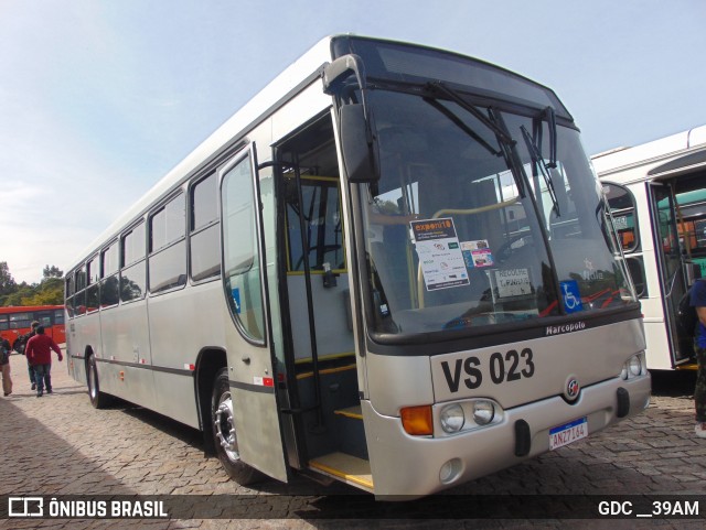 V. Scheidt Transportes VS 023 na cidade de Curitiba, Paraná, Brasil, por GDC __39AM. ID da foto: 11972967.
