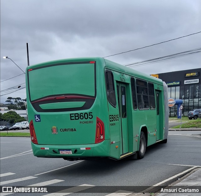 Auto Viação São José dos Pinhais EB605 na cidade de Curitiba, Paraná, Brasil, por Amauri Caetamo. ID da foto: 11971113.
