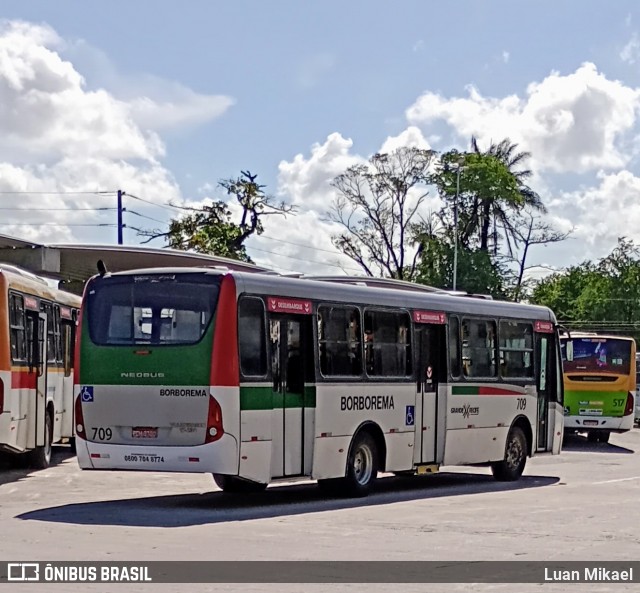 Borborema Imperial Transportes 709 na cidade de Recife, Pernambuco, Brasil, por Luan Mikael. ID da foto: 11971115.