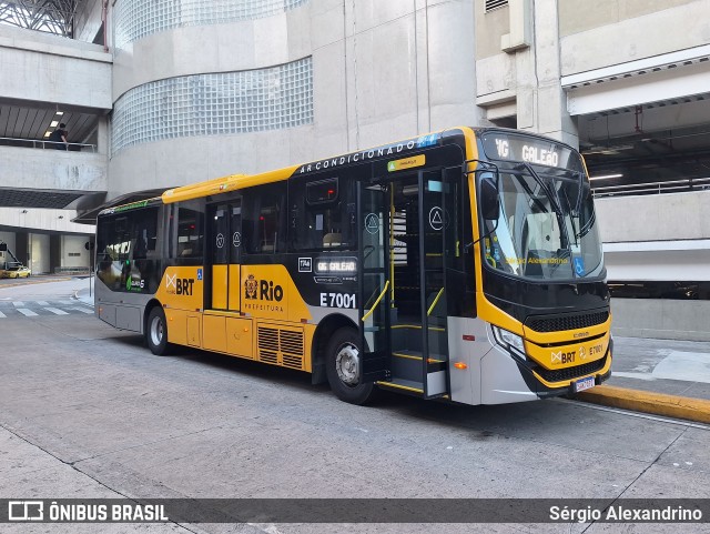 City Transporte Urbano Intermodal Sorocaba E7001 na cidade de Rio de Janeiro, Rio de Janeiro, Brasil, por Sérgio Alexandrino. ID da foto: 11970919.