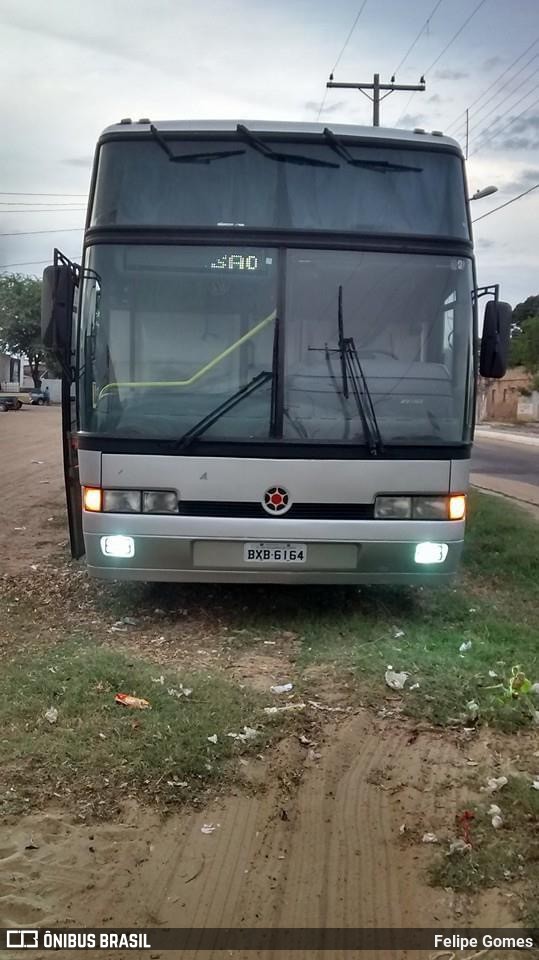 Ônibus Particulares 8564 na cidade de São Paulo, São Paulo, Brasil, por Felipe Gomes. ID da foto: 11973841.