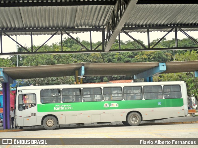 Jundiá Transportadora Turistica 1179 na cidade de Piedade, São Paulo, Brasil, por Flavio Alberto Fernandes. ID da foto: 11971564.