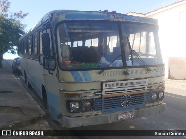 Ônibus Particulares 7120 na cidade de Guarabira, Paraíba, Brasil, por Simão Cirineu. ID da foto: 11974870.