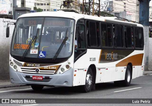 Auto Ônibus Vera Cruz DC 5.053 na cidade de Duque de Caxias, Rio de Janeiro, Brasil, por Luiz Petriz. ID da foto: 11974639.