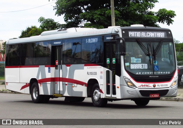 Auto Viação ABC RJ 105.035 na cidade de Niterói, Rio de Janeiro, Brasil, por Luiz Petriz. ID da foto: 11974568.