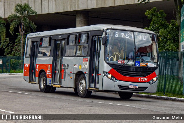 Pêssego Transportes 4 7397 na cidade de São Paulo, São Paulo, Brasil, por Giovanni Melo. ID da foto: 11974004.