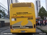 Ônibus Particulares 2030 na cidade de João Pessoa, Paraíba, Brasil, por Simão Cirineu. ID da foto: :id.