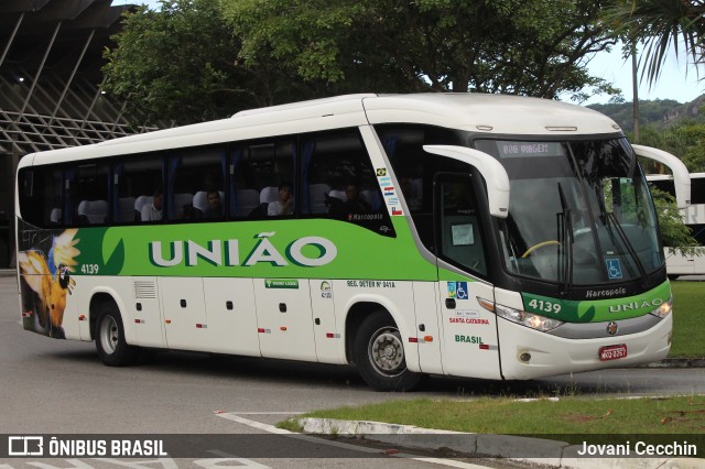 Empresa União de Transportes 4139 na cidade de Florianópolis, Santa Catarina, Brasil, por Jovani Cecchin. ID da foto: 11928782.