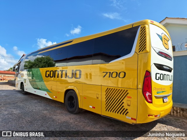 Empresa Gontijo de Transportes 7100 na cidade de Araçuaí, Minas Gerais, Brasil, por Juninho Nogueira. ID da foto: 11926762.