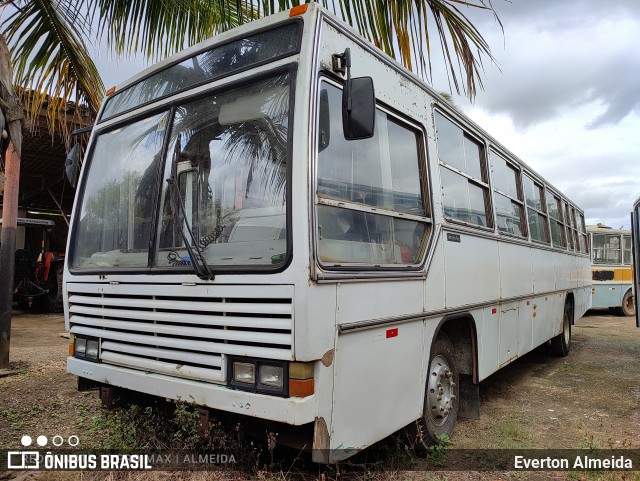 Ônibus Particulares 1335 na cidade de Simão Dias, Sergipe, Brasil, por Everton Almeida. ID da foto: 11928642.