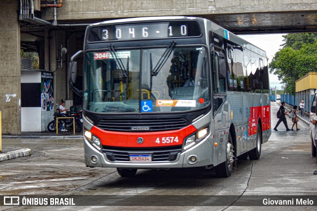 Allibus Transportes 4 5574 na cidade de São Paulo, São Paulo, Brasil, por Giovanni Melo. ID da foto: 11929758.