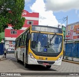 Empresa Metropolitana 566 na cidade de São Lourenço da Mata, Pernambuco, Brasil, por Luan Cruz. ID da foto: :id.