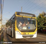 Empresa Metropolitana 206 na cidade de Recife, Pernambuco, Brasil, por Luan Timóteo. ID da foto: :id.