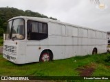 Ônibus Particulares 2725 na cidade de Guaratuba, Paraná, Brasil, por Ricardo Fontes Moro. ID da foto: :id.