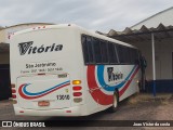 Expresso Vitória de Transportes 13010 na cidade de São Jerônimo, Rio Grande do Sul, Brasil, por Joao Victor da costa. ID da foto: :id.