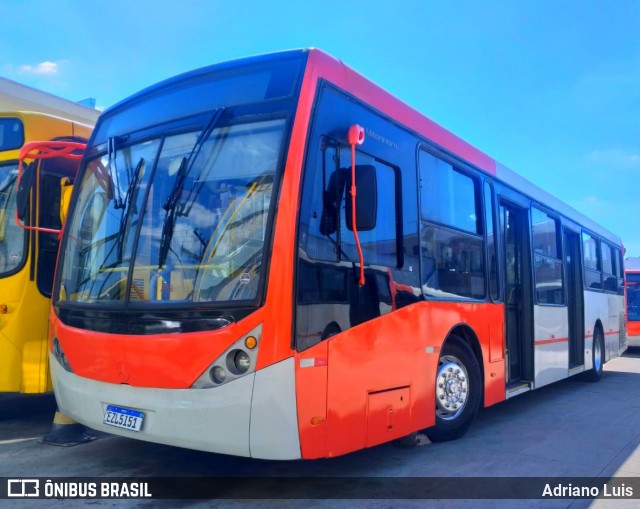 Ônibus Particulares 8 1041 na cidade de Osasco, São Paulo, Brasil, por Adriano Luis. ID da foto: 12056945.