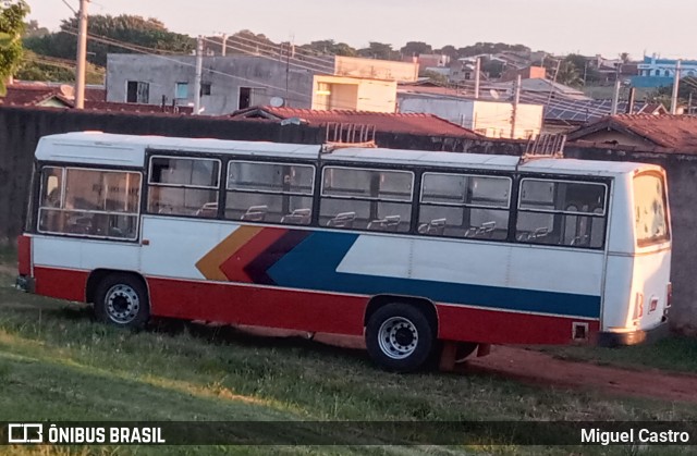 Ônibus Particulares 2441 na cidade de Severínia, São Paulo, Brasil, por Miguel Castro. ID da foto: 12055399.