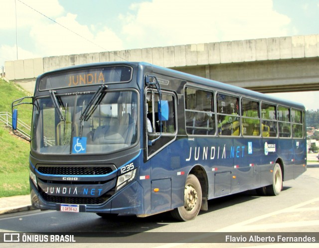 Jundiá Transportadora Turistica 1235 na cidade de Mairinque, São Paulo, Brasil, por Flavio Alberto Fernandes. ID da foto: 12055937.