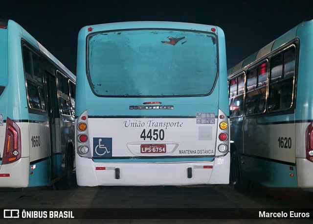 UTB - União Transporte Brasília 4450 na cidade de Águas Lindas de Goiás, Goiás, Brasil, por Marcelo Euros. ID da foto: 12055868.