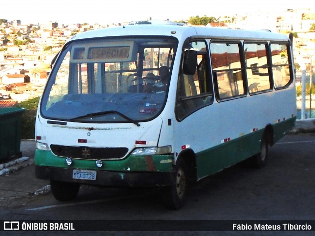 Ônibus Particulares 3728 na cidade de Três Corações, Minas Gerais, Brasil, por Fábio Mateus Tibúrcio. ID da foto: 12055454.