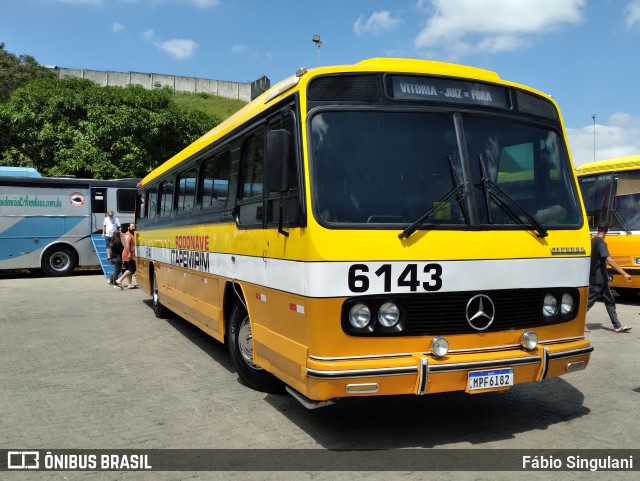Ônibus Particulares 6143 na cidade de Juiz de Fora, Minas Gerais, Brasil, por Fábio Singulani. ID da foto: 12057635.