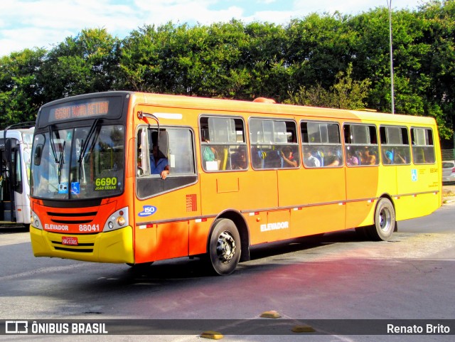 Viação Novo Retiro 88041 na cidade de Contagem, Minas Gerais, Brasil, por Renato Brito. ID da foto: 12055834.
