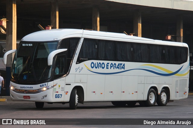 Viação Ouro e Prata 667 na cidade de Porto Alegre, Rio Grande do Sul, Brasil, por Diego Almeida Araujo. ID da foto: 12056726.