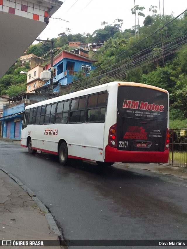 Petro Ita Transportes Coletivos de Passageiros 22107 na cidade de Petrópolis, Rio de Janeiro, Brasil, por Davi Martins. ID da foto: 12055431.
