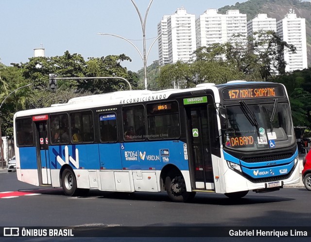 Viação Verdun B71064 na cidade de Rio de Janeiro, Rio de Janeiro, Brasil, por Gabriel Henrique Lima. ID da foto: 12059852.