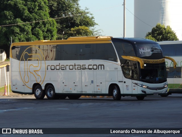 RodeRotas - Rotas de Viação do Triângulo 2225 na cidade de Goiânia, Goiás, Brasil, por Leonardo Chaves de Albuquerque. ID da foto: 12060603.