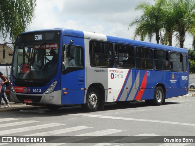 Empresa de Ônibus Pássaro Marron 92.013 na cidade de Aparecida, São Paulo, Brasil, por Osvaldo Born. ID da foto: 12059942.