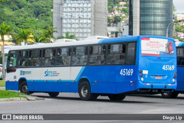 Insular Transportes Coletivos 45169 na cidade de Florianópolis, Santa Catarina, Brasil, por Diego Lip. ID da foto: 12058798.