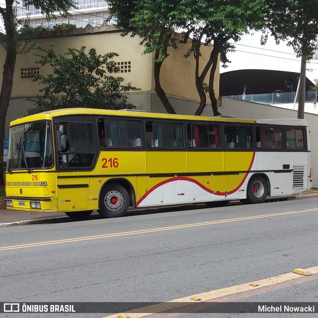 Ônibus Particulares 216 na cidade de São Paulo, São Paulo, Brasil, por Michel Nowacki. ID da foto: 12059316.