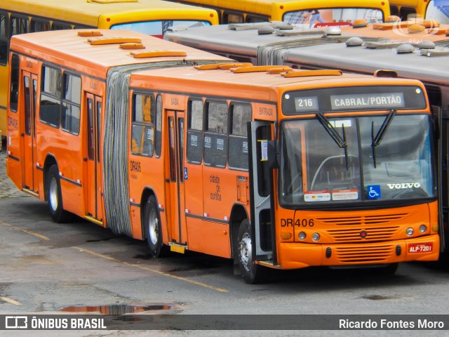 Empresa Cristo Rei > CCD Transporte Coletivo DR406 na cidade de Curitiba, Paraná, Brasil, por Ricardo Fontes Moro. ID da foto: 12060182.