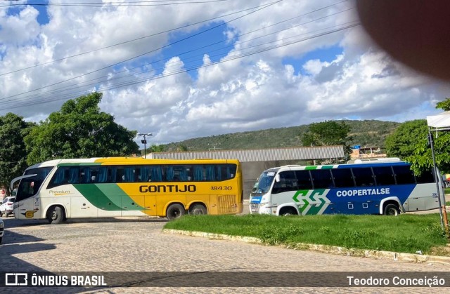 Empresa Gontijo de Transportes 18430 na cidade de Jeremoabo, Bahia, Brasil, por Teodoro Conceição. ID da foto: 12060539.