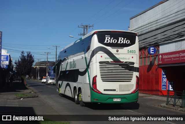 Buses Bio Bio 5403 na cidade de Temuco, Cautín, Araucanía, Chile, por Sebastián Ignacio Alvarado Herrera. ID da foto: 12060260.