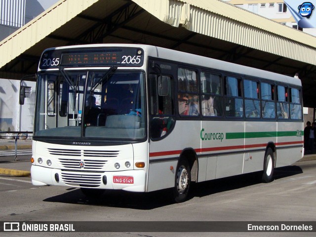 Empresa de Transportes Coletivos Courocap 2065 na cidade de Novo Hamburgo, Rio Grande do Sul, Brasil, por Emerson Dorneles. ID da foto: 12058990.