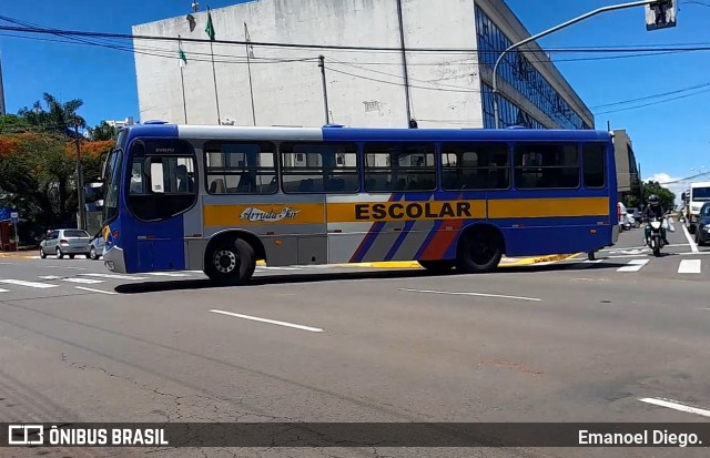 Arrudatur Transportes Ltda 8377 na cidade de Apucarana, Paraná, Brasil, por Emanoel Diego.. ID da foto: 12060716.