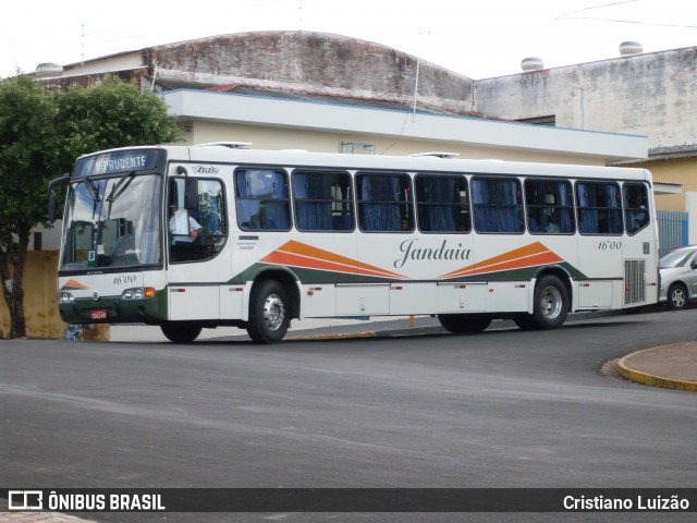 Jandaia Transportes e Turismo 1600 na cidade de Junqueirópolis, São Paulo, Brasil, por Cristiano Luizão. ID da foto: 12062042.
