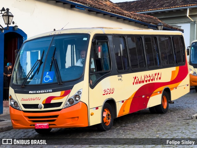 Transcotta Turismo 2600 na cidade de Ouro Preto, Minas Gerais, Brasil, por Felipe Sisley. ID da foto: 12062572.