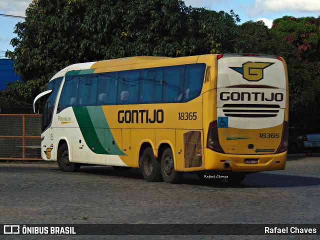 Empresa Gontijo de Transportes 18365 na cidade de Vitória da Conquista, Bahia, Brasil, por Rafael Chaves. ID da foto: 12061321.
