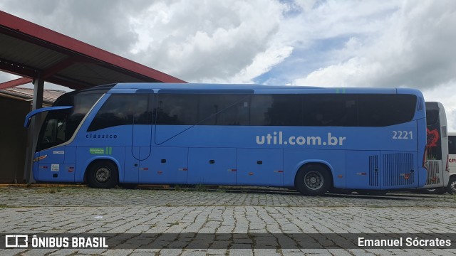 UTIL - União Transporte Interestadual de Luxo 2221 na cidade de Ribeirão Vermelho, Minas Gerais, Brasil, por Emanuel Sócrates. ID da foto: 12061584.