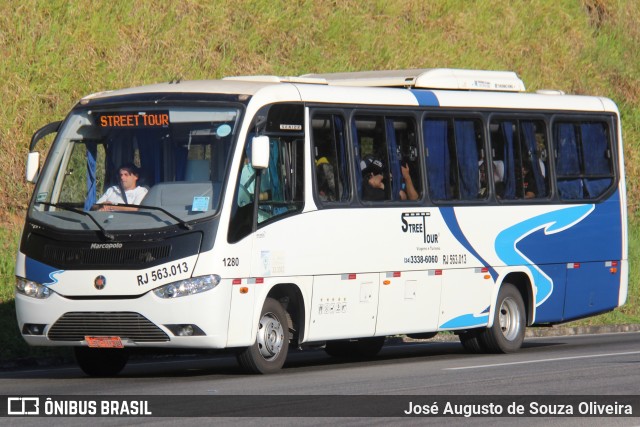 Street Tour Transporte e Locação 1280 na cidade de Piraí, Rio de Janeiro, Brasil, por José Augusto de Souza Oliveira. ID da foto: 12062655.