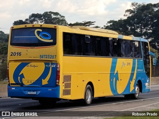 Ônibus Particulares 2016 na cidade de São José dos Campos, São Paulo, Brasil, por Robson Prado. ID da foto: 12063133.