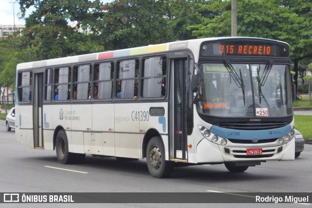 Real Auto Ônibus C41390 na cidade de Rio de Janeiro, Rio de Janeiro, Brasil, por Rodrigo Miguel. ID da foto: 12062101.